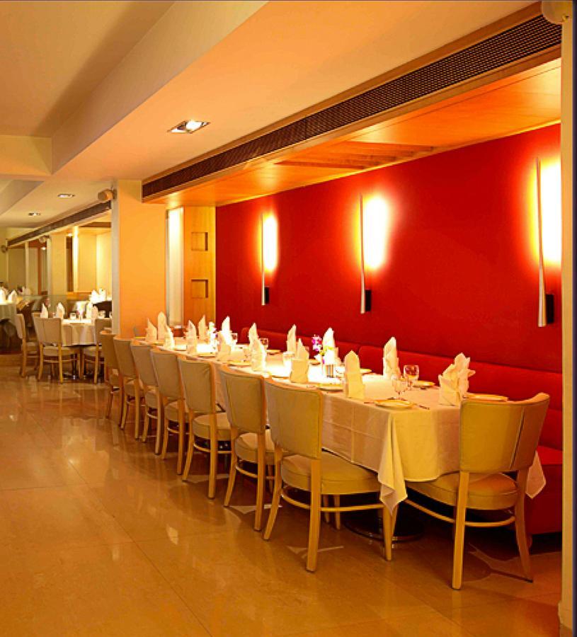 The Royal Orchid Hotel, Chembur Mumbai Exterior photo