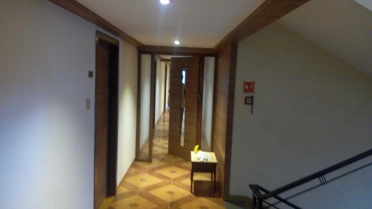 The Royal Orchid Hotel, Chembur Mumbai Exterior photo