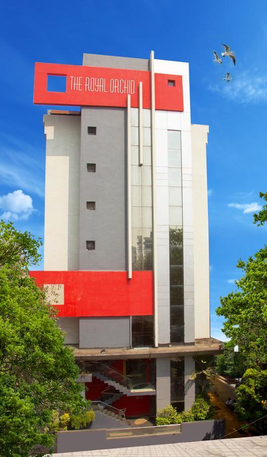 The Royal Orchid Hotel, Chembur Mumbai Exterior photo